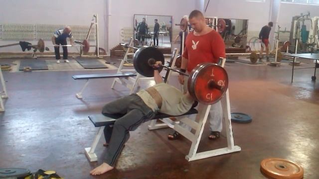 Alexander Kovalchuk Жим лежа 140 кг на 8 раз смотреть онлайн