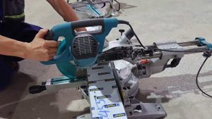 Testing LS1018L Makita Miter Saw with Aluminium Cutting Blade