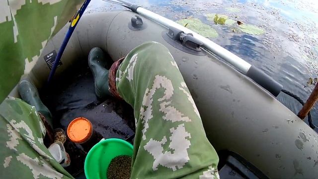 АКТИВНЫЙ КЛЕВ КАРАСЯ ПОЗДНИМ УТРОМ.ЛОВЛЯ КАРАСЯ в конце августа.Рыбалка в красивых местах. смотреть онлайн