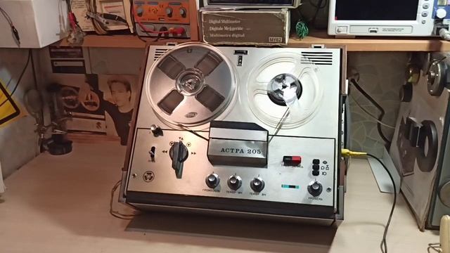 Магнитофон Астра-205, USSR, 1973 год. Reel tape Astra-205 смотреть онлайн