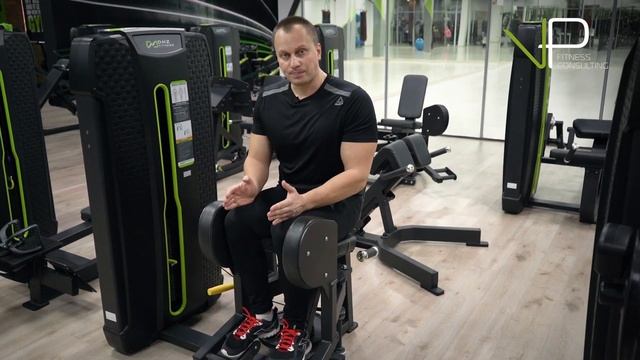 Почему нельзя делать наклон при упражнении "отведения бедер в тренажере?" смотреть онлайн