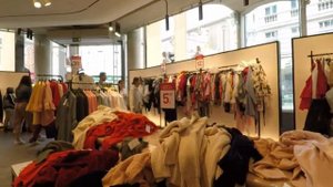 Шопинг. Где купить дешево одежду. Магазин Зара. Zara