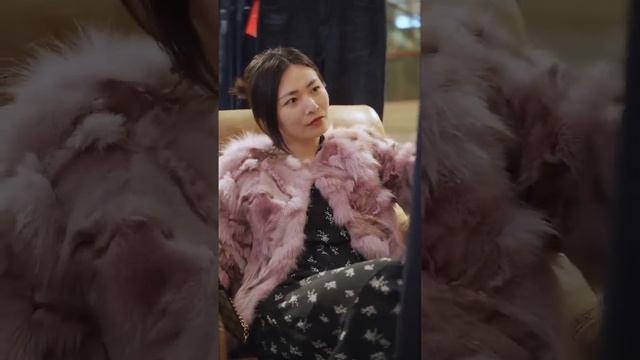 弟弟隐瞒身份迎娶女友，婚礼当天娘家人竟然为了彩礼坐地起价，七总接下来做法解气【陈七七】 смотреть онлайн