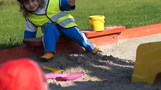 Sony A35, testovacie video 3 смотреть онлайн