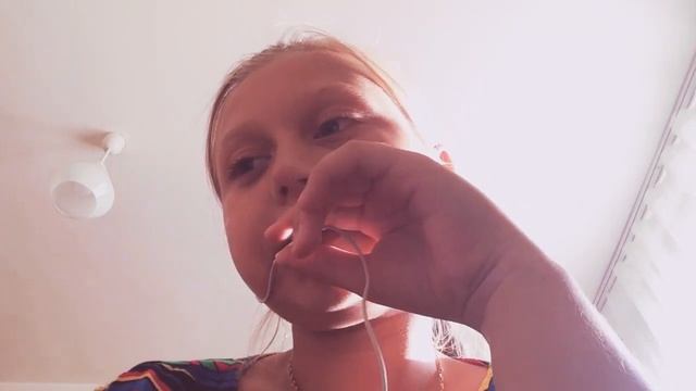 Смотреть это видео только в наушниках????????????????? смотреть онлайн