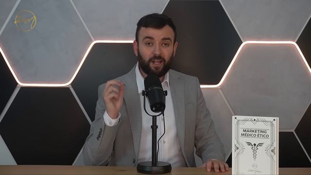 Atrae nuevos pacientes a tu clínica con Marketing Médico смотреть онлайн