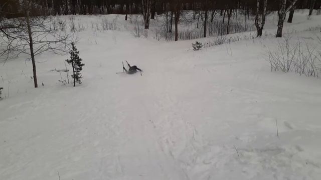 Лютые лыжи, травма колена смотреть онлайн