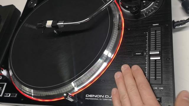 Denon DJ VL12 Prime versus Technics SL-1210MK2 смотреть онлайн