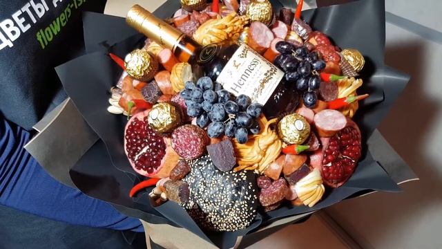 Съедобный букет от магазина "Цветы для души"