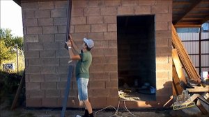 ПОДШИВКА СВЕСОВ КРЫШИ ИЗ ПРОФЛИСТА