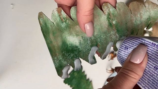 Зимнее панно в сад ЗИМНИЙ ЛЕС поделка из картона из подручных материалов ПРОСТАЯ ОБЬЕМНАЯ КАРТИНА