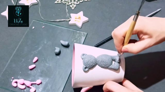 Мишка Тедди.Лепим на чашке из полимерной глины. смотреть онлайн