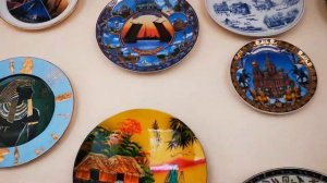 Тарелки декоративные с городами и странами