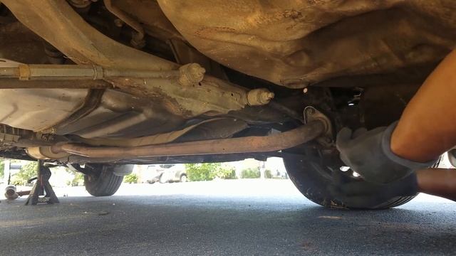 HOW TO FIX A MISSING CATALYTIC CONVERTER | CAR FLIPPING | 1995 TOYOTA COROLLA смотреть онлайн