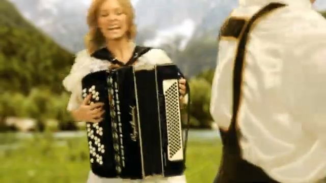 Кристина Асмус в Берлине смотреть онлайн