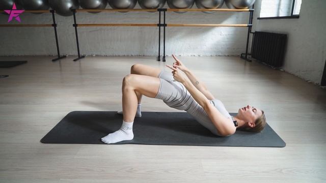 КАК ПРАВИЛЬНО РАССЛАБЛЯТЬ ПОЯСНИЦУ смотреть онлайн