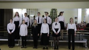 8. XVI фестиваль "Рождество в гимназии". Хор старших классов гимназии №9 "Радуга"