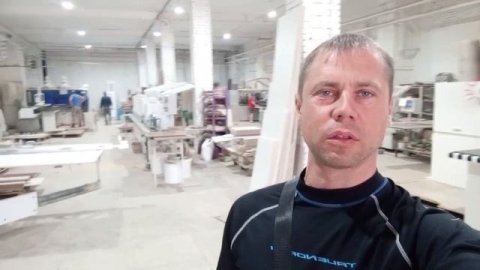 Видео производства мебели