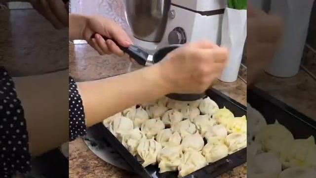 Готовим турецкий десерт с орехами. смотреть онлайн