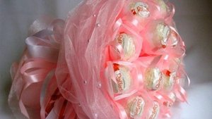 букет цветов из конфет рафаэлло своими руками