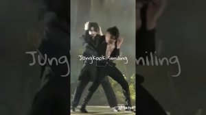 Я благодарна эту пуговицу ?//Чонгук