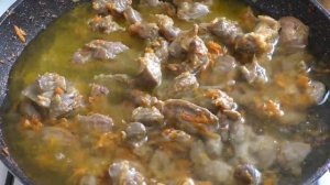 ВКУСНЫЙ РЕЦЕПТ! НЕЖНЫЕ КУРИНЫЕ ЖЕЛУДКИ СО СМЕТАНОЙ #куриныежелудки #куриныежелудочки