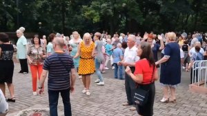 "Ключик к сердцу"...на танцполе в Гомельском парке...лето ...2022года.