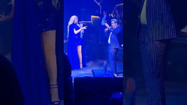 salón gardenia dúo la yuri y Cristian Castro vuélveme a querer show caracterizacion смотреть онлайн
