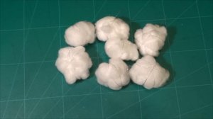 DIY: Новогодняя гирлянда из ватных шариков