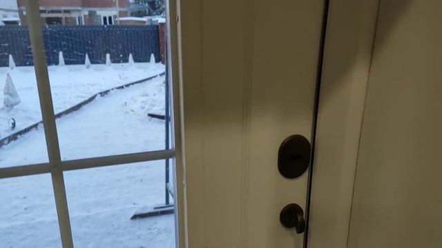 Отзыв об алюминиевой двери Alutech W72, двери Termo и нужен ли тамбур в доме