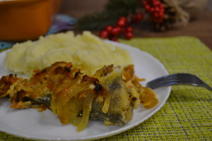 Hавага в горчично-сметанной заливке.Легко, быстро и невероятно вкусно!