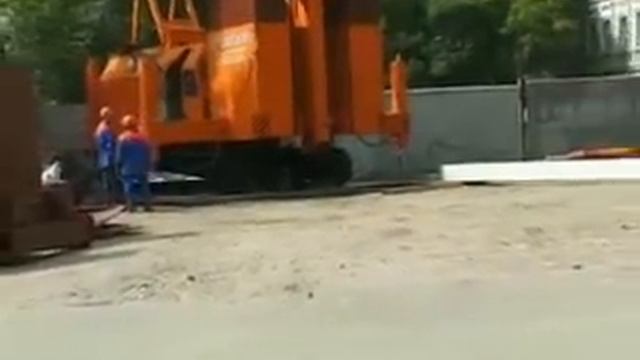 Сваевдавливающая машина смотреть онлайн