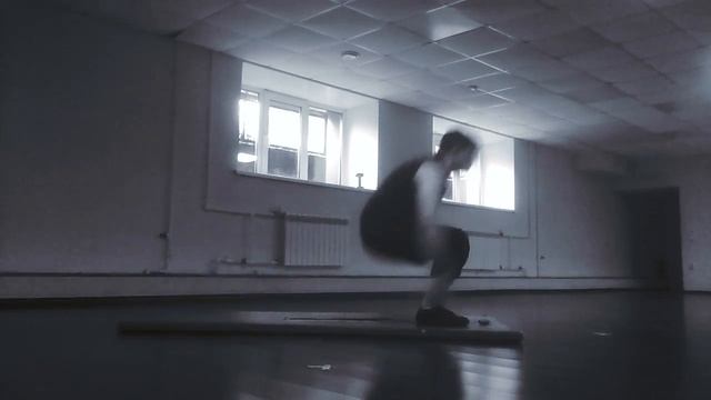 Кувырок через голову с отбивом, как я его понимаю. смотреть онлайн