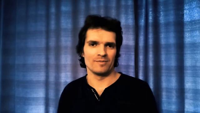 «Компьютерный комарик», басню Влада Маленко читает актёр театра Александр Краченко смотреть онлайн