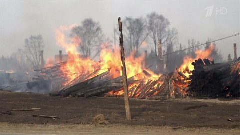Число жертв пожара в поселке Сосьва Свердловской области возросло до двух