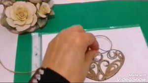 Джутовая филигрань в декоре бутылки.