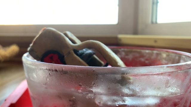 Заморозил машину ИЗ ПЛАСТИЛИНА! Что с ней случилось? смотреть онлайн