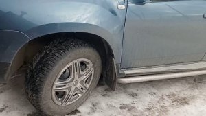 DUSTER : зимняя резина "шипы"или "липучка" в гололёд?