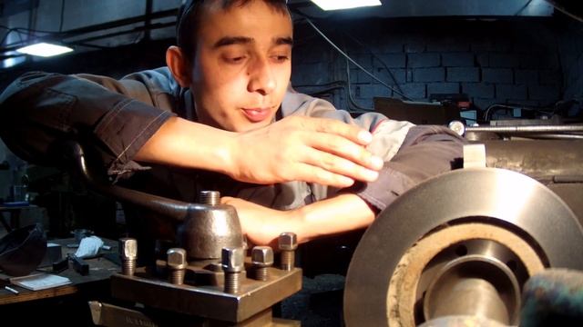токарка между делом. (самая популярная "работа" у токарей.) смотреть онлайн