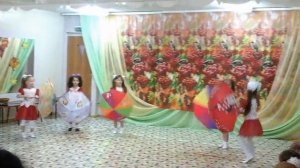 Танец с зонтиками "Капитошка" Подготовительная группа