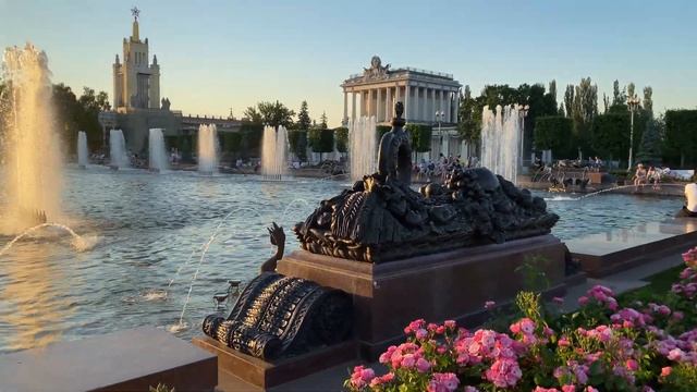 Фонтан Каменный цветок ВДНХ июнь 2021