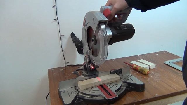 Отзыв обзор торцовочной пилы ЗУБР ЗПТ - 210 - 1400 Л смотреть онлайн