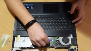 Как разобрать ноутбук Asus X552E Asus X552C How to disassemble the laptop Asus X552E Asus X552C