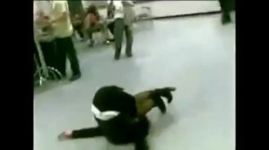 Прикол на корпоративе   Девушка не танцует, а зажигает на корпоративе