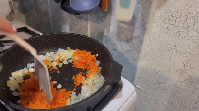 Сырный крем суп с копчёной куриной грудкой и беконом/Просто и быстро ?