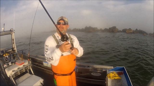 Giant Speckled Trout in Jacksonville Fl, day after Superbowl Sunday смотреть онлайн