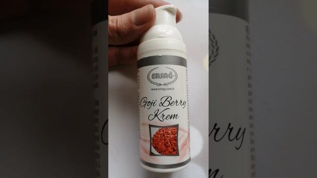 Крем від Ersag, який зупиняє старіння. #кремзягодамигоджі #ерсагдляобличчя смотреть онлайн