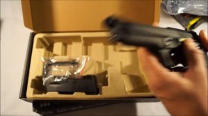 Распаковка: страйкбольный пистолет Beretta M92  на CO2 от WE из магазина AirSoft-RUS