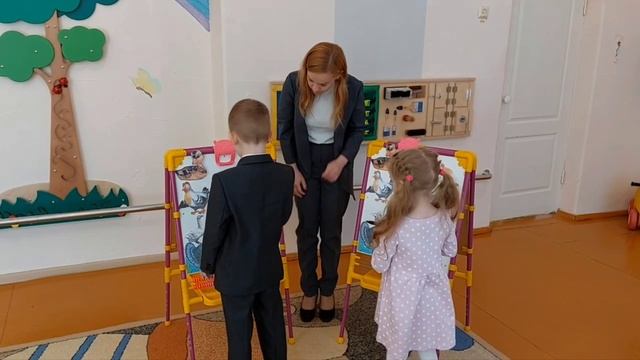 Видеоролик к конкурсу «Учитель-дефектолог года - 2022» смотреть онлайн