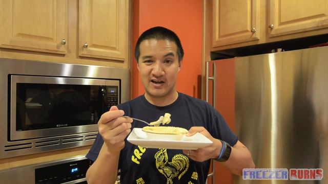 Banquet Deep Dish Sausage & Gravy Pie Video Review: Freezerburns (Ep649) смотреть онлайн